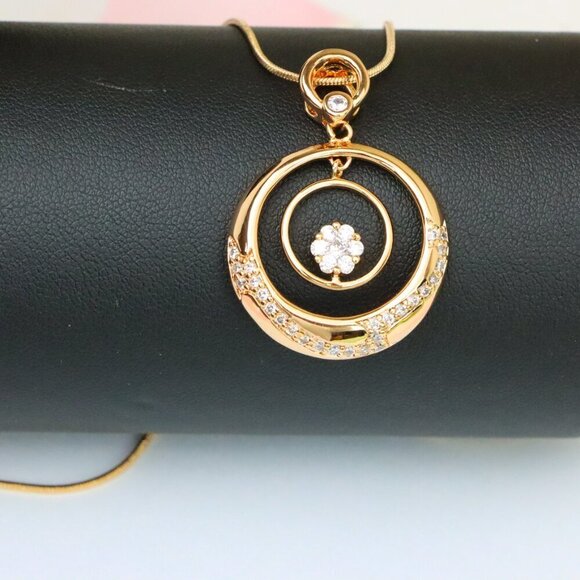 "Rose Gold Circular Pendant with Floating Crystal Flower Design, XPPT1487 - Picture 4 of 12